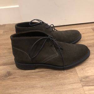 To Boot New York Men’s Gray Suede Chukka Boot 11.5